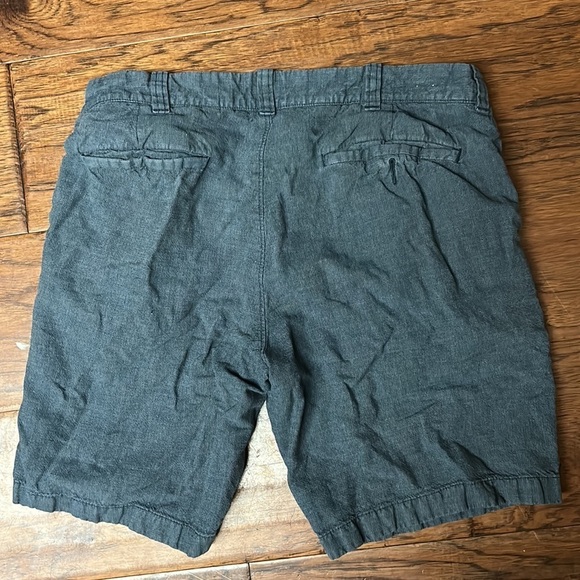 J. Crew Stanton men’s shorts - Picture 2 of 4